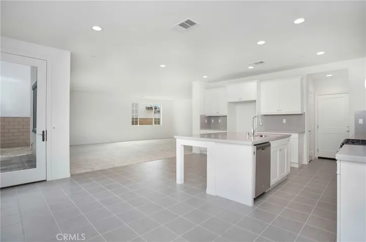 4561 S Anniston, Ontario, California 91761