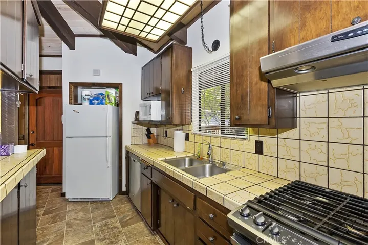 1186 Sheephorn Road, Big Bear, California 92314
