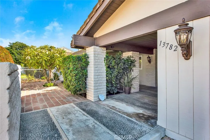 13782 Carlsbad Drive, North Tustin, California 92705