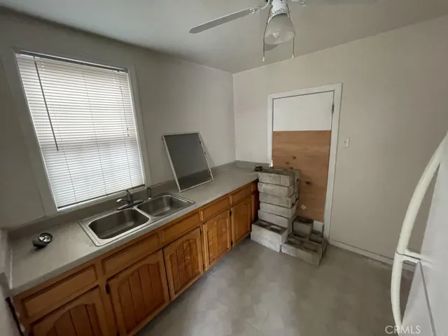 441 E 130th Street, Los Angeles, California 90061
