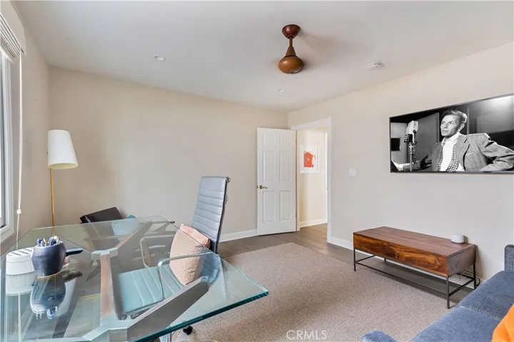 4th BR downstairs now has day bed and desk