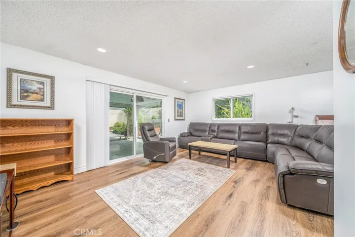 Living room/Family room