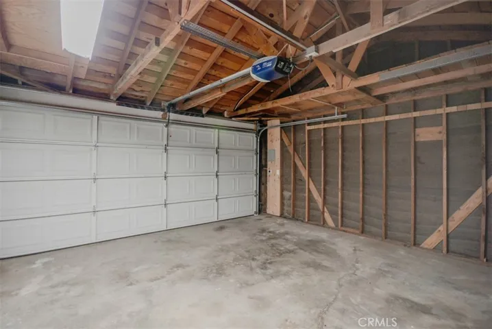 22452 Sioux Road, Apple Valley, California 92308