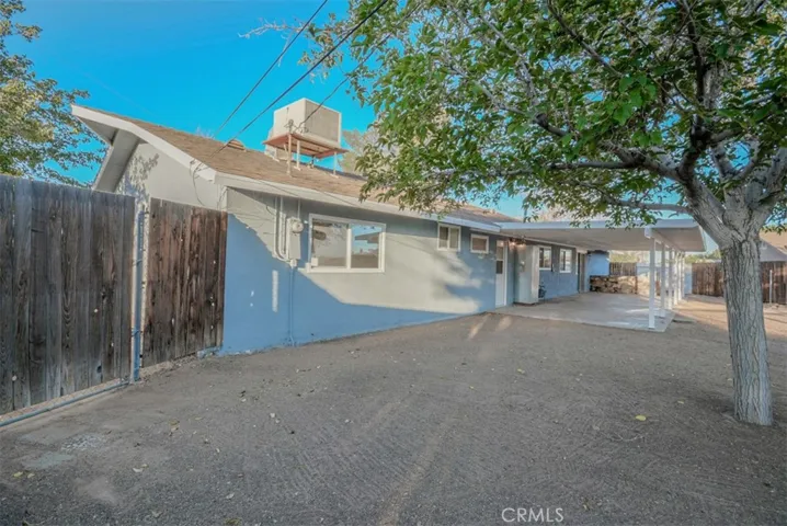 22452 Sioux Road, Apple Valley, California 92308