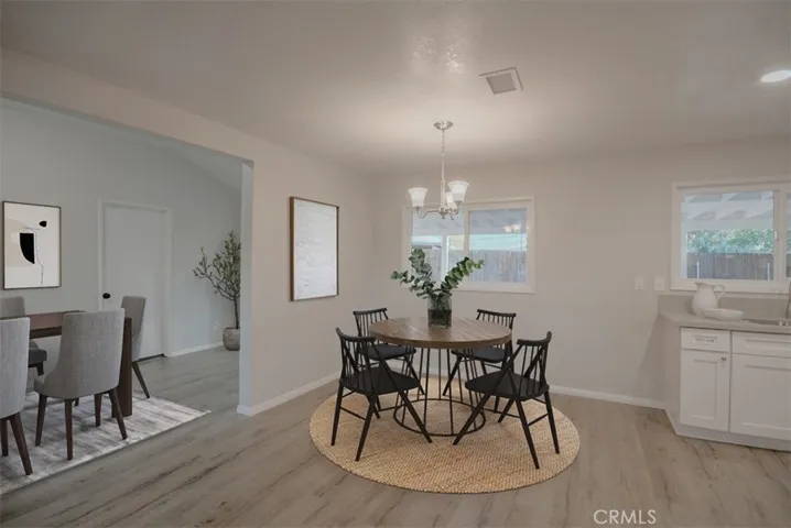 22452 Sioux Road, Apple Valley, California 92308