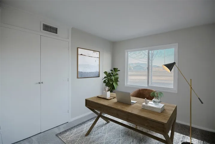 22452 Sioux Road, Apple Valley, California 92308