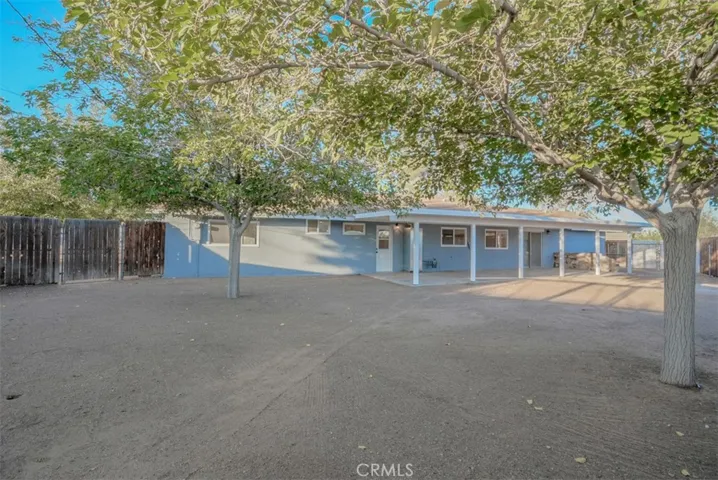 22452 Sioux Road, Apple Valley, California 92308