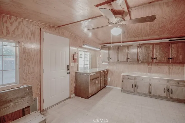 22452 Sioux Road, Apple Valley, California 92308