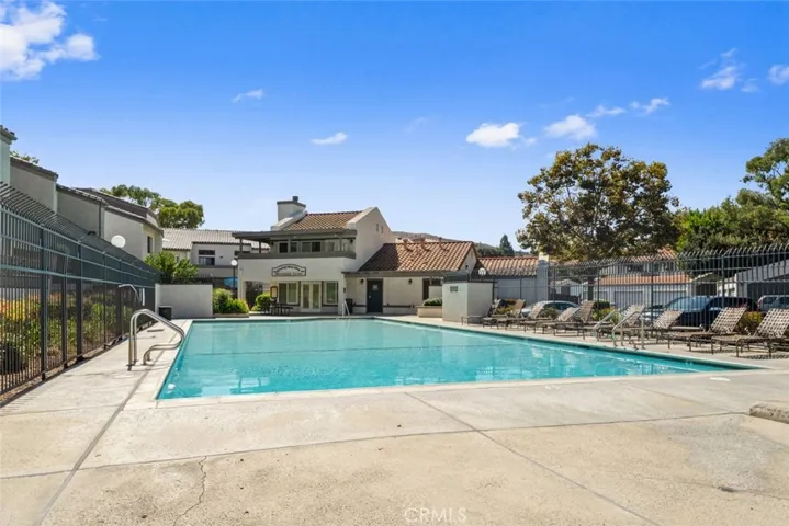 1 Town And Country Road, Pomona, California 91766