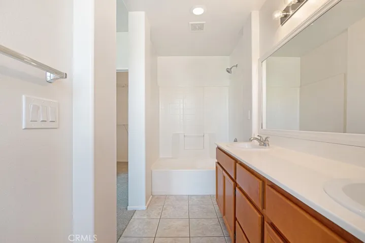 27044 Victoria Lane 102, Valencia, California 91355