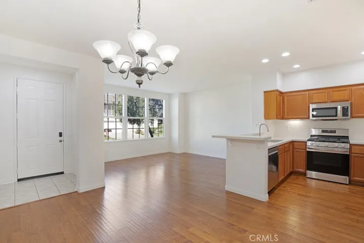 27044 Victoria Lane 102, Valencia, California 91355