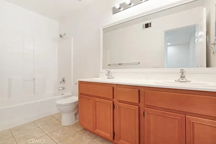 27044 Victoria Lane 102, Valencia, California 91355