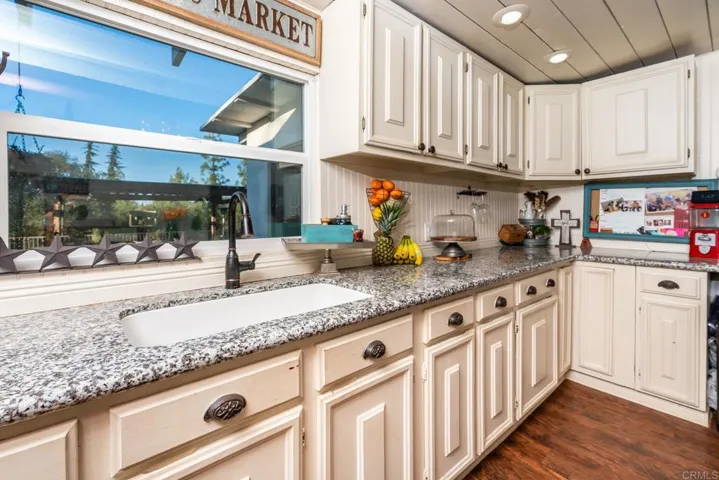 1356 S Grade Road, Alpine, California 91901