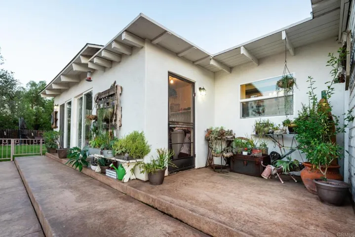 1356 S Grade Road, Alpine, California 91901