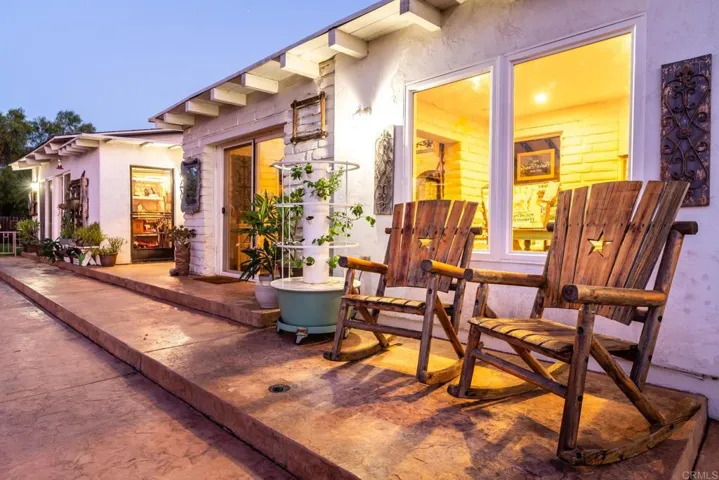 1356 S Grade Road, Alpine, California 91901