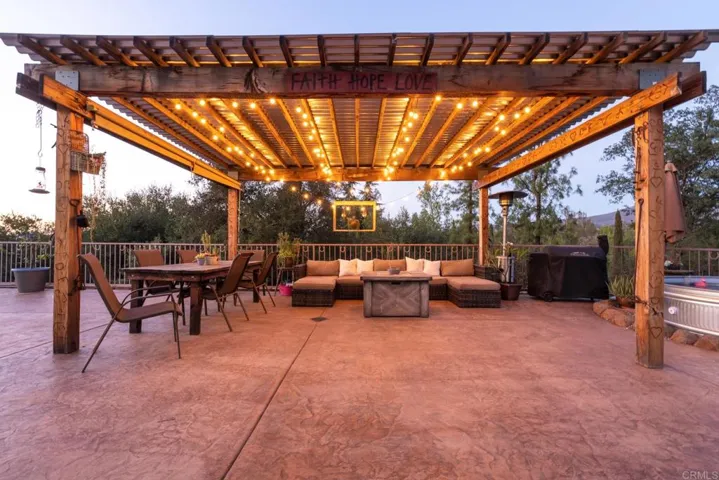 1356 S Grade Road, Alpine, California 91901