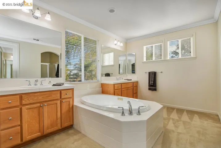 5651 Arcadia Cir, Discovery Bay, California 94505