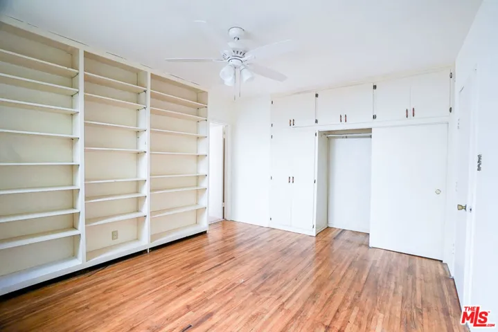 1050 Iliff Street, Pacific Palisades, California 90272