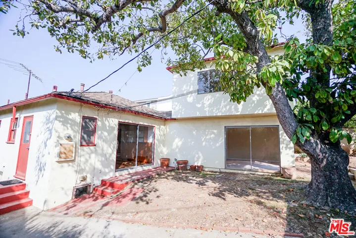 1050 Iliff Street, Pacific Palisades, California 90272