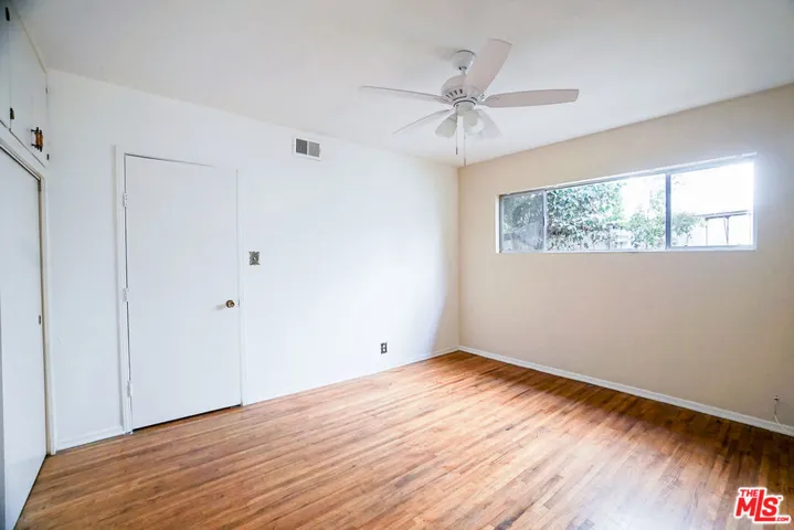 1050 Iliff Street, Pacific Palisades, California 90272
