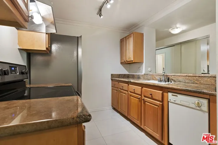 1230 Horn Avenue 522, West Hollywood, California 90069