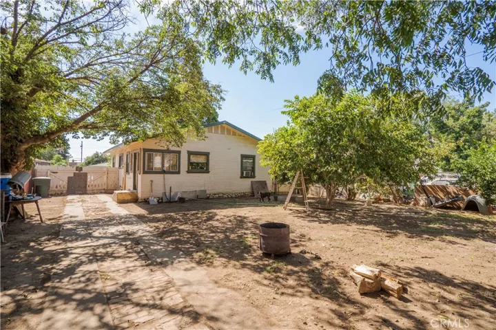 619 W Center Street, Pomona, California 91768