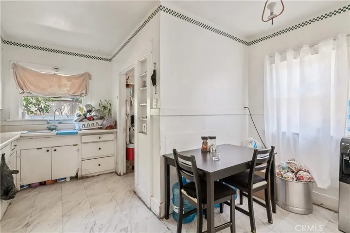 619 W Center Street, Pomona, California 91768