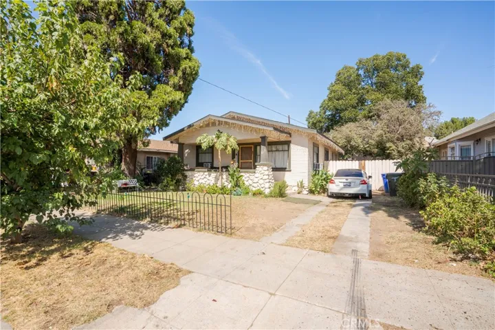 619 W Center Street, Pomona, California 91768