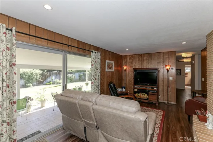 2918 Bedford Drive, Merced, California 95340