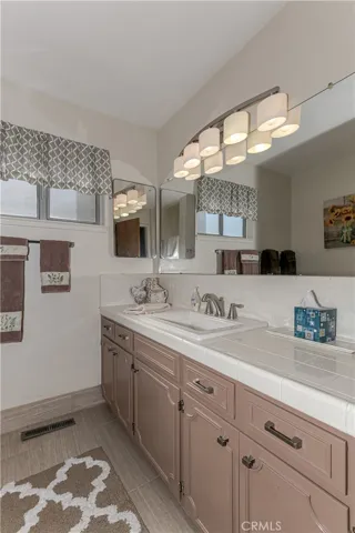 2918 Bedford Drive, Merced, California 95340