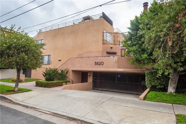 5820 Yolanda Ave 13, Tarzana, California 91356