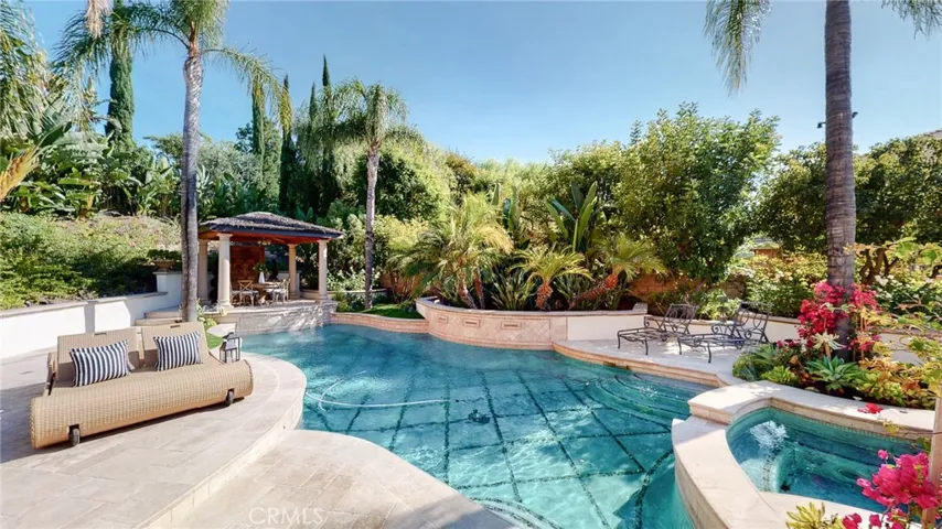 8 Aspen Leaf, Rancho Santa Margarita, California 92679