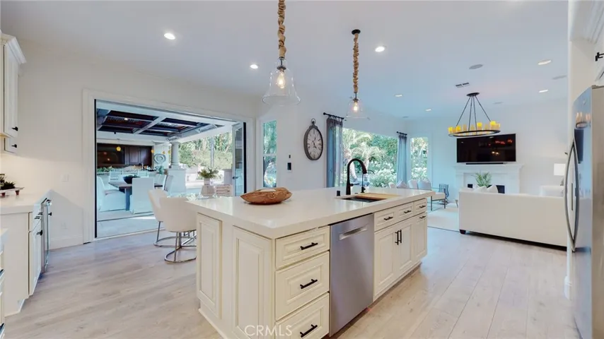 8 Aspen Leaf, Rancho Santa Margarita, California 92679
