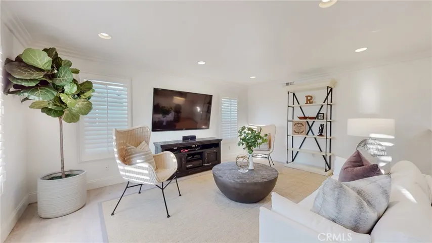 8 Aspen Leaf, Rancho Santa Margarita, California 92679