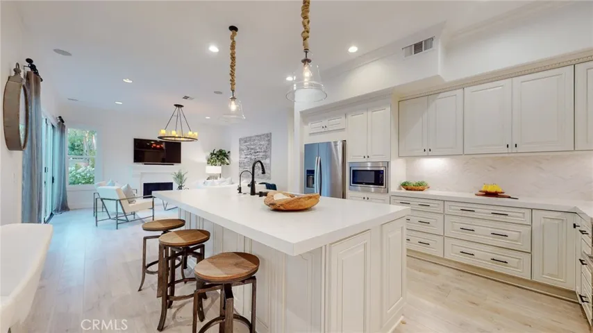 8 Aspen Leaf, Rancho Santa Margarita, California 92679