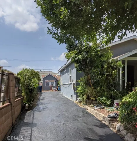 167 W Ash Avenue, Burbank, California 91502
