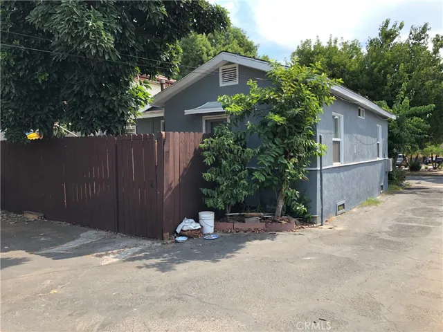 167 W Ash Avenue, Burbank, California 91502