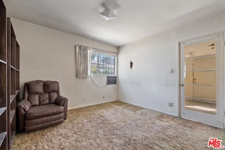 11004 California Avenue, Lynwood, California 90262