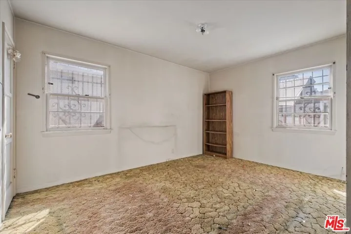 11004 California Avenue, Lynwood, California 90262