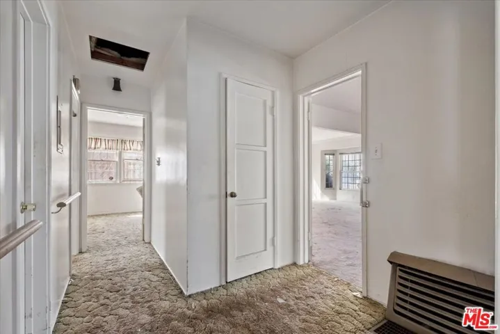 11004 California Avenue, Lynwood, California 90262