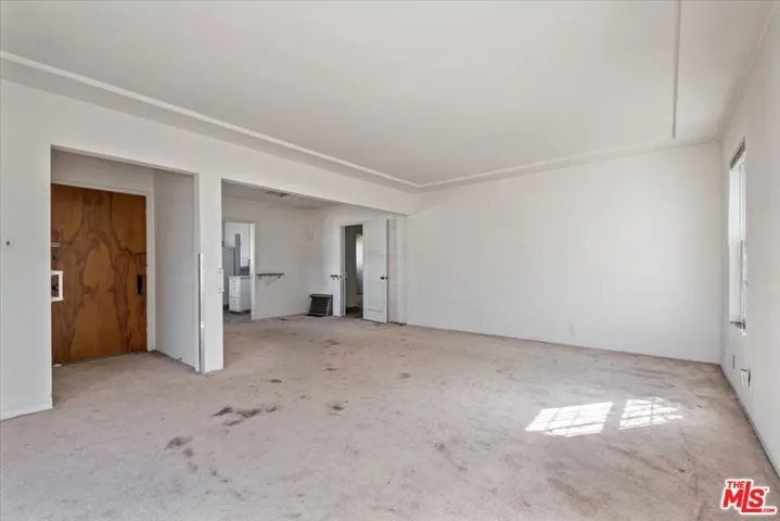 11004 California Avenue, Lynwood, California 90262