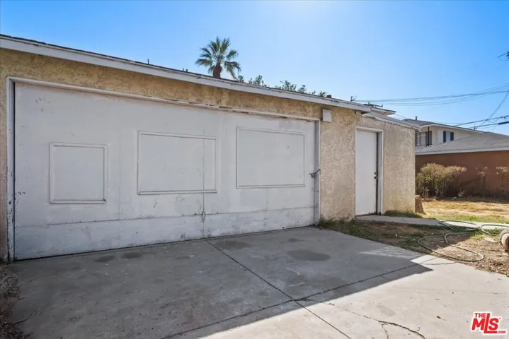 11004 California Avenue, Lynwood, California 90262