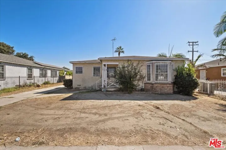 11004 California Avenue, Lynwood, California 90262