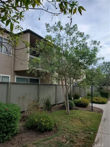 25716 Player Drive T7, Valencia, California 91355