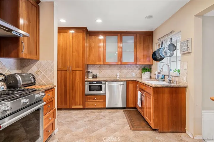 14710 Sunnymead Drive, La Mirada, California 90638