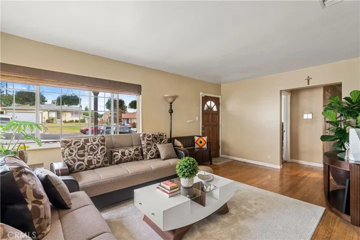 14710 Sunnymead Drive, La Mirada, California 90638