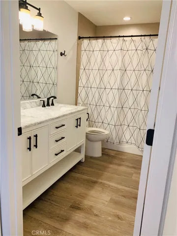 384 Orange Blossom 132, Irvine, California 92618