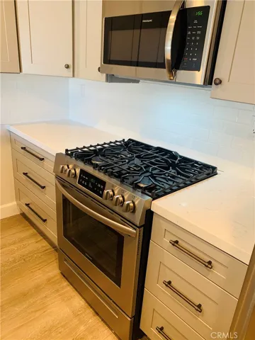 384 Orange Blossom 132, Irvine, California 92618