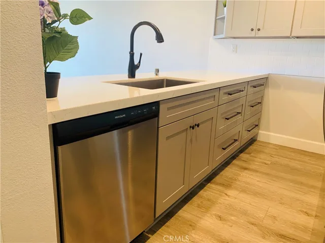 384 Orange Blossom 132, Irvine, California 92618