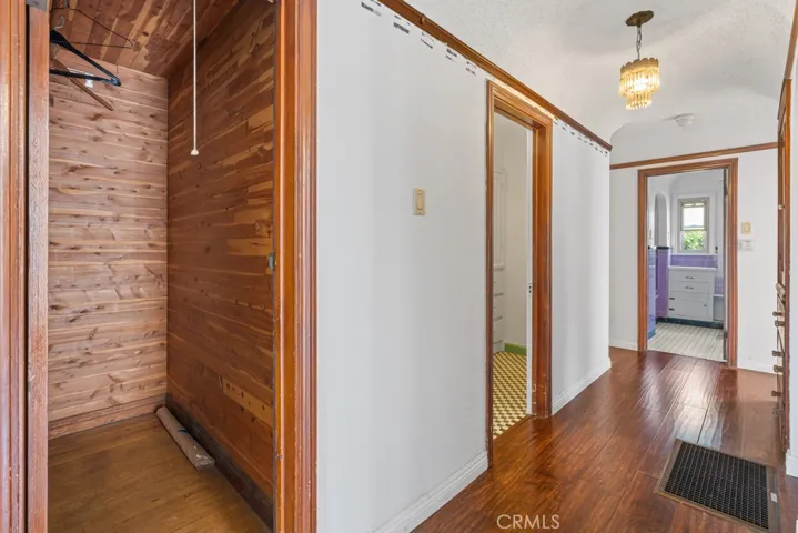 2822 Somerset Drive, Los Angeles, California 90016